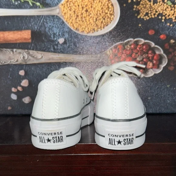 Like brand new converse low top Platform Sneakers - Picture 4 of 6